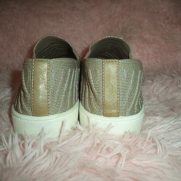 CLIFFS BY WHITE MOUNTAIN TAN WOVEN KNIT SLIP ON SNEAKERS~WOMENS SIZE 8 1/2W - Picture 5 of 8